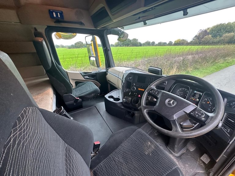 Mercedes-Benz Actros 2545 6 X 2 Tractor Unit