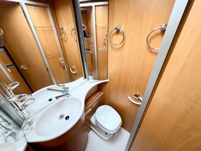 FRANKIA 2.3TD 840 LUXURY MOTORHOME 2007