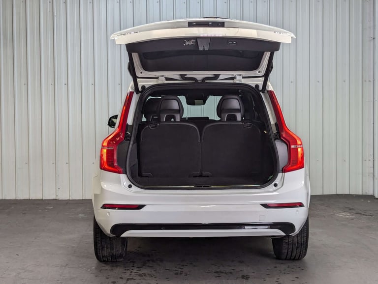 2022 Volvo XC90 2.0 XC90 R-Design B5 MHEV AWD Auto 4WD 5dr SUV Hybrid Automatic