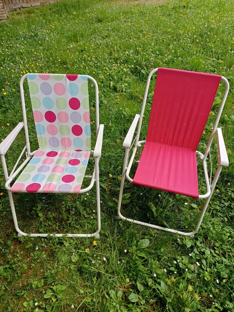 image for 2 deckchairs 