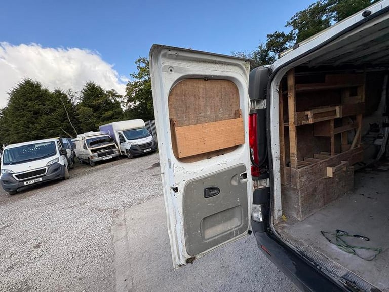 2010 Vauxhall Vivaro Vivaro  2900 CDTI LWB Panel Van DIESEL Manual