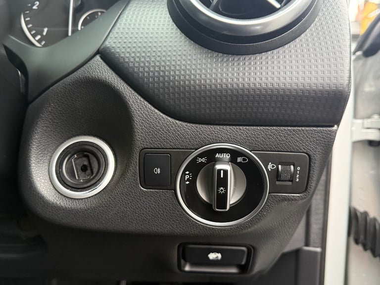 2014 Mercedes-Benz A-Class A180 [1.5] CDI SE 5dr Auto HATCHBACK Diesel Automatic