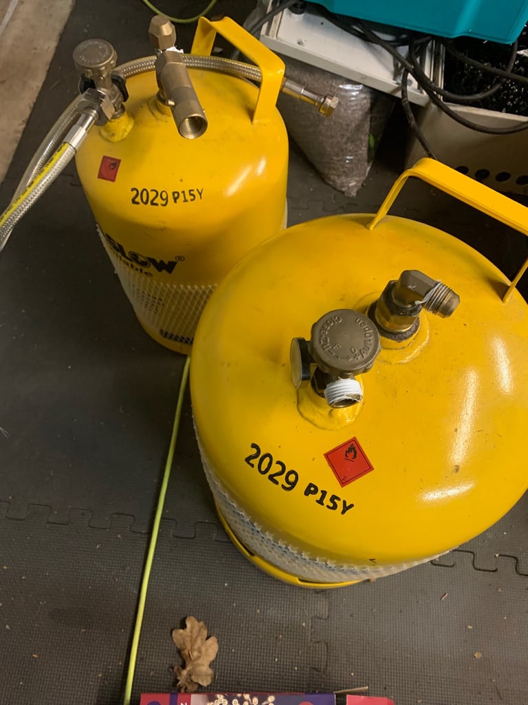 Gaslow bottles 6kg and 11kg