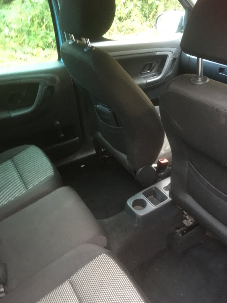 Skoda, ROOMSTER, MPV, 2013, Manual, 1598 (cc), 5 doors
