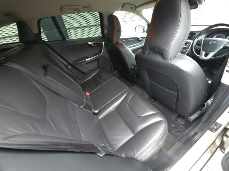 Volvo, V60, Estate, 2013, Manual, 1560 (cc), 5 doors