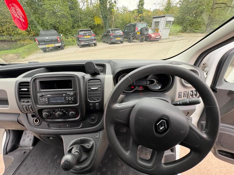 2017 Renault Trafic Trafic SL27 Business+ Energy dCi Panel Van DIESEL Manual