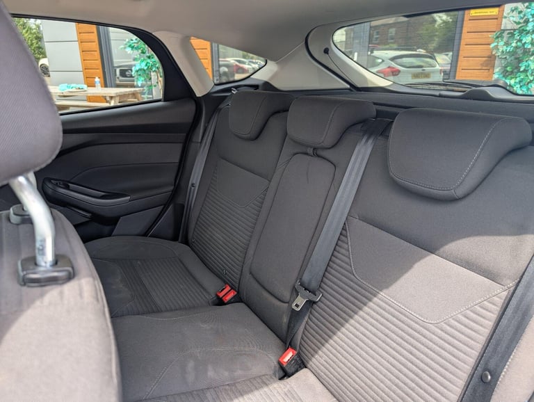 2017 Ford Focus 1.5 TDCi Titanium Euro 6 (s/s) 5dr HATCHBACK Diesel Manual