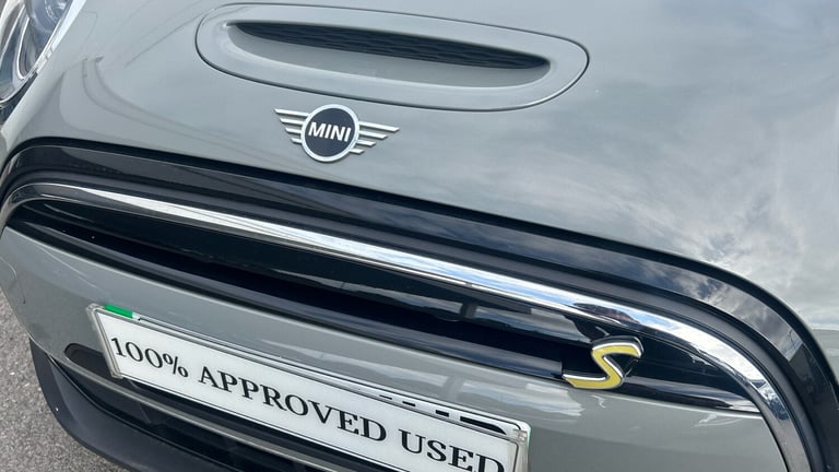 2022 MINI Hatch 135kW Cooper S Level 2 33kWh 3dr Auto Electric Hatchback Hatchback Electric Autom...