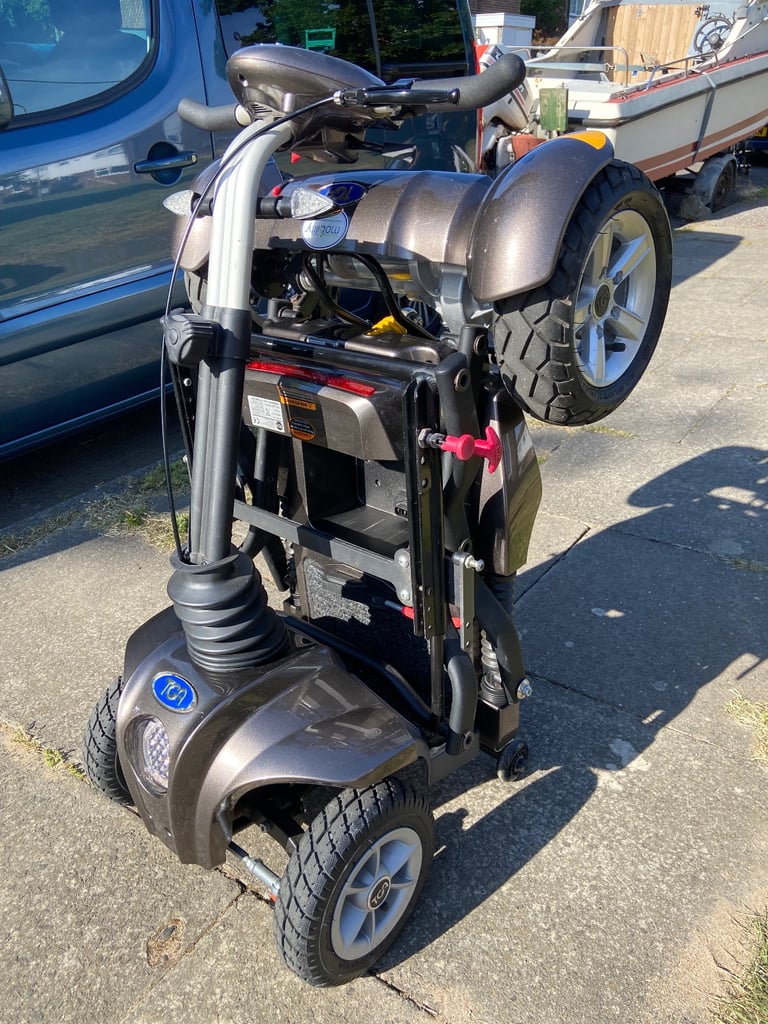 TGA folding mobility scooter 