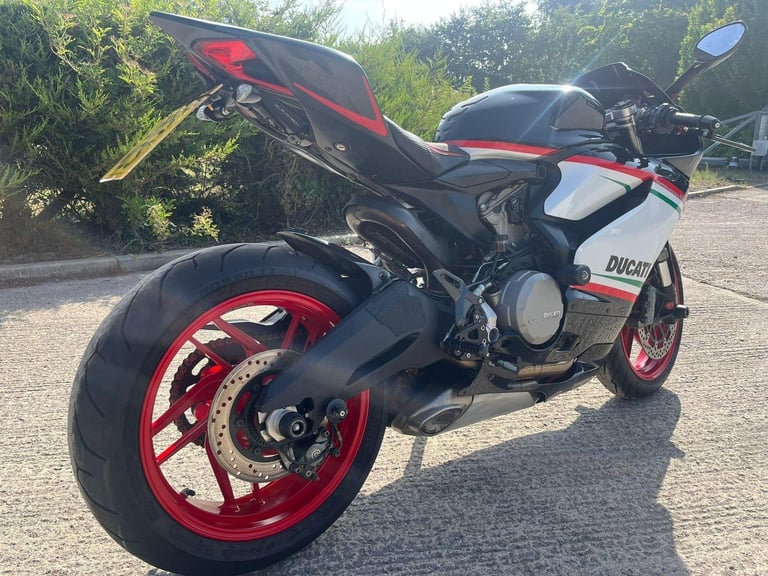 2014 64 DUCATI 899 PANIGALE SPORTS SUERLEGGERA COLOURS NEW MOT HPI CLEAR