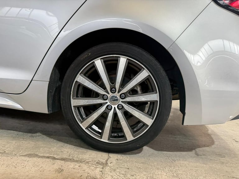 2020 Toyota Corolla 1 790 CC TOYOTA COROLLA TOURING Hybrid