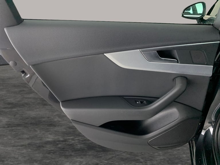 2019 Audi A4 2.0 TFSI 35 Sport Saloon 4dr Petrol Manual Euro 6 (s/s) (150 ps) - XENONS - Saloon P...