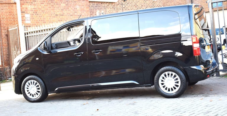 2022 Toyota PROACE CITY Verso 1.5D Shuttle Medium MPV MWB Euro 6 (s/s) 5dr (9 Seat) MPV Diesel Ma...