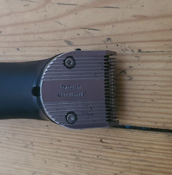 For sale is a Wahl Adore animal professional clipper/trimmer.