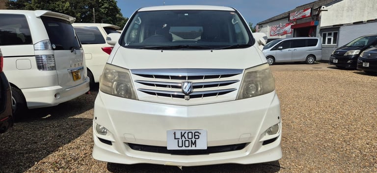 TOYOTA ALPHARD 2 BERTH CAMPERVAN WITH REAR CONVERSION AND FRIDGE