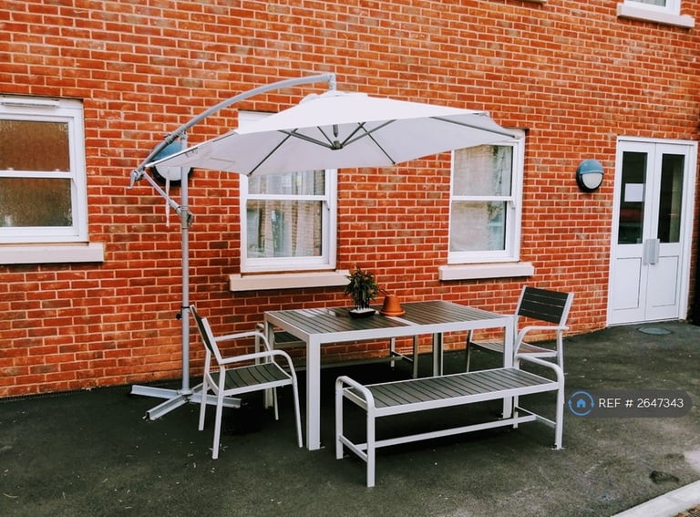 1 bedroom in Moss Street, Leamington Spa, CV31 (#2647343)