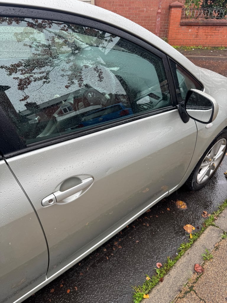Toyota, AURIS, Hatchback, 2008, Manual, 1364 (cc), 5 doors