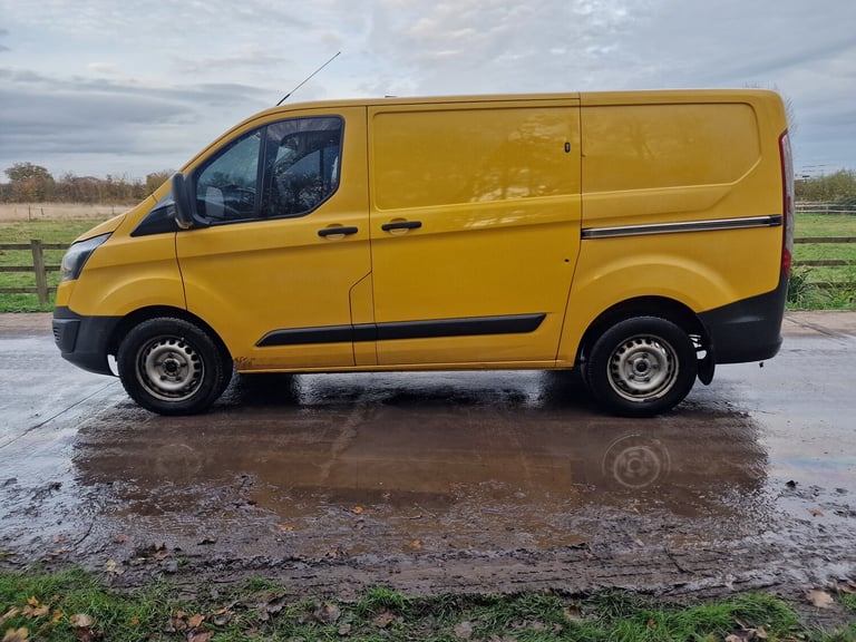 2017 Ford Transit Custom  Yellow  Drives Perfect  10m MOT  Ex AA  ULEZ