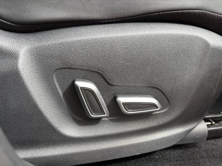 2023 MG MG HS 1.5 T-GDI Trophy SUV 5dr Petrol DCT Euro 6 (s/s) (162 ps) ESTATE Petrol Automatic