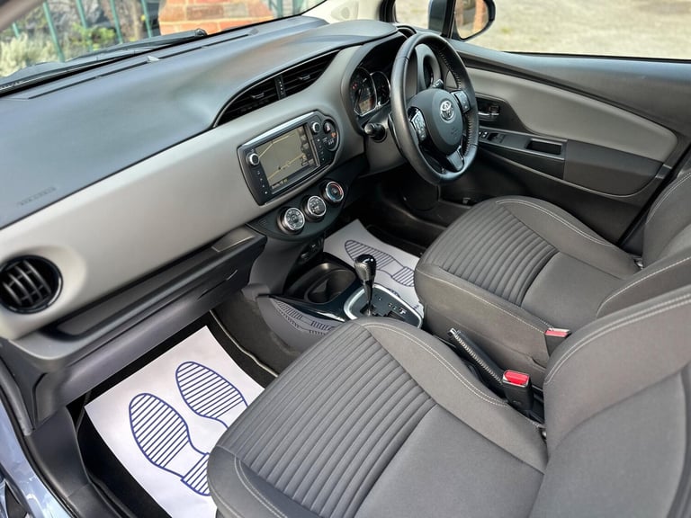 2016 Toyota Yaris 1.33 Dual VVT-i Design Multidrive S Euro 6 5dr HATCHBACK Petrol Automatic