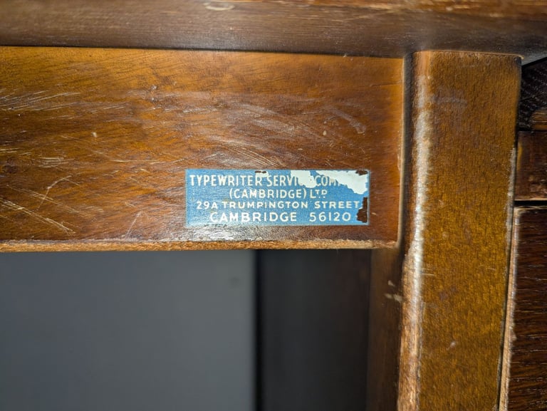 Desk (antique typewriter)