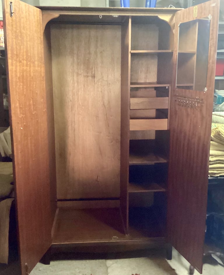 Vintage Stag Minstrel Gentlemen’s Wardrobe Mid Century Mahogany 