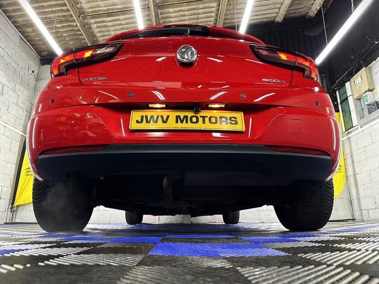 2016 Vauxhall Astra 1.0i Turbo ecoFLEX Tech Line Hatchback 5dr Petrol Manual