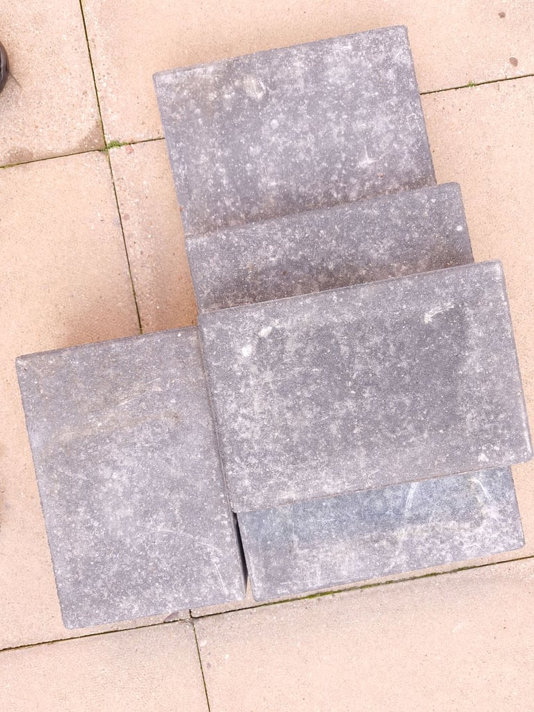 Marshalls Lunar Concrete Paving Blocks - Shadow 300 x 200 x 50mm - Pack of 50