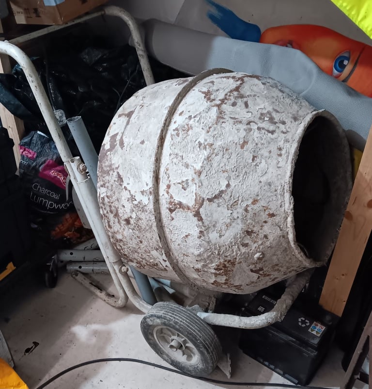image for Electric cement mixer 