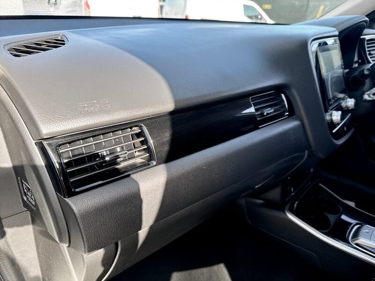 2020 Mitsubishi Outlander h TwinMotor Reflex Plus SUV HYBRID Automatic