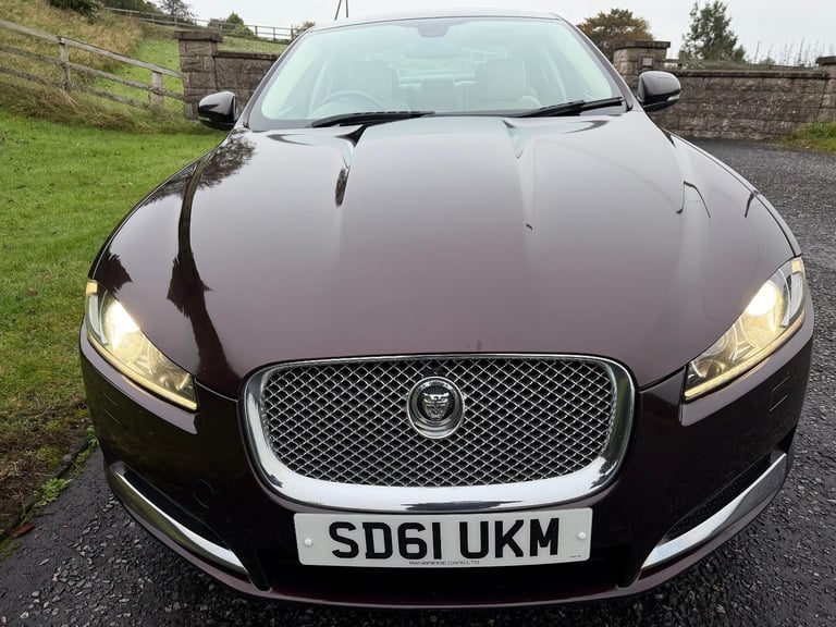 2012 Jaguar XF 2.2d SE Saloon 4dr Diesel Auto Euro 5 190 BHP ** LOW MILES **