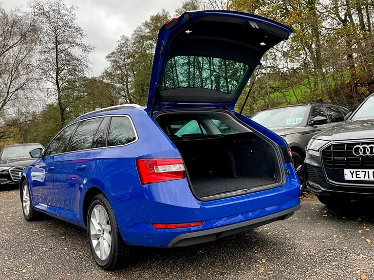 2022 Skoda Superb 1.4 TSI iV 13kWh SE Technology DSG Euro 6 (s/s) 5dr ESTATE Petrol/Electric Hybr...