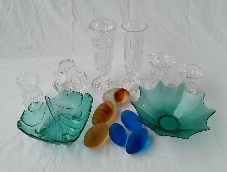 Vintage Moulded Glassware 8pcs, 2x Nibbles Dishes, 6x Bud Vases of Various Sizes & 6x Glass Eggs 