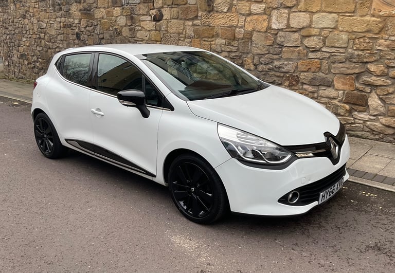 2016 (66) Renault Clio 1.5 dci Dynamique Nav S. 5 Door Diesel. FSH. Excellent Condition.