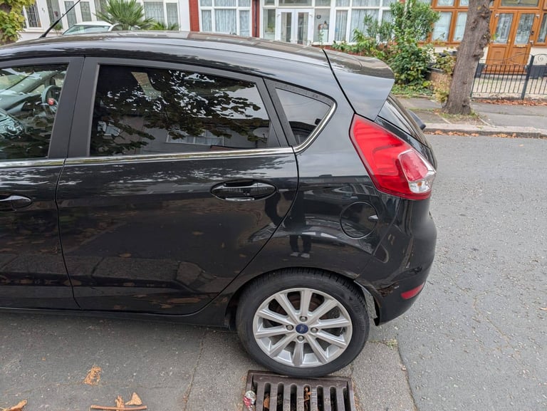 2015 Ford Fiesta 1.0 EcoBoost Titanium. ROAD Tax – £20   MOT till September 2026.!! 