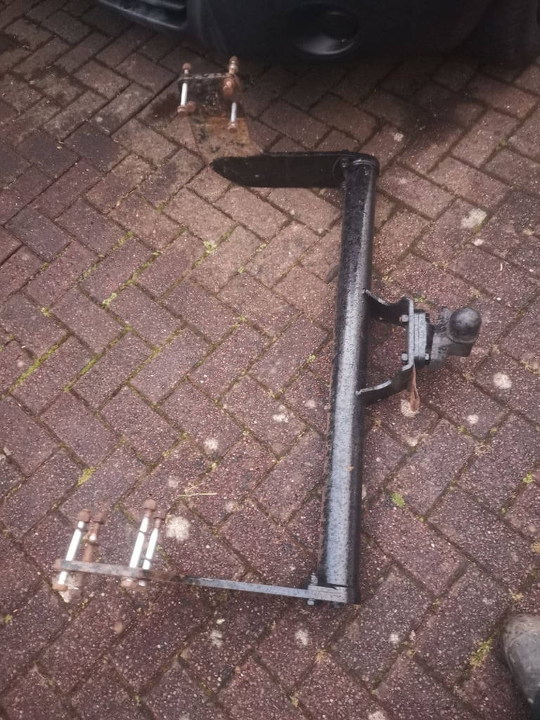 Tow bar 