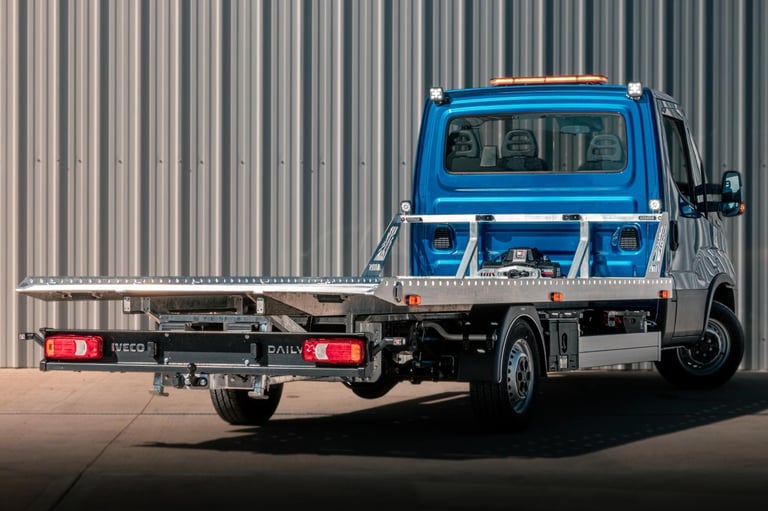 2025 IVECO DAILY 3.5T TILT AND SLIDE RECOVERY TRUCK CAR TRANSPORTER 140BHP