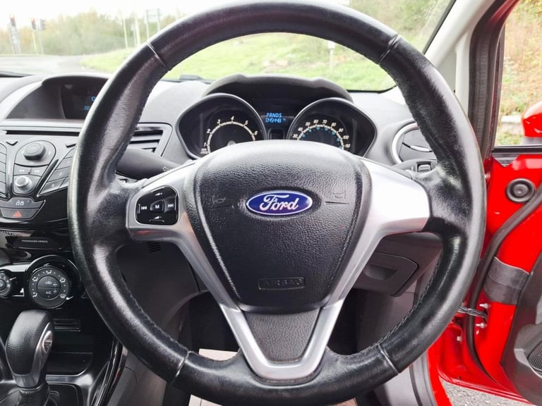 2013 Ford Fiesta 1.6 Zetec 3dr Powershift HATCHBACK PETROL Automatic