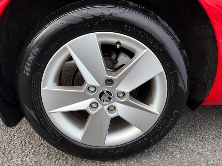 2016 Skoda Octavia 1.6 TDI SE DSG Euro 6 (s/s) 5dr HATCHBACK Diesel Automatic