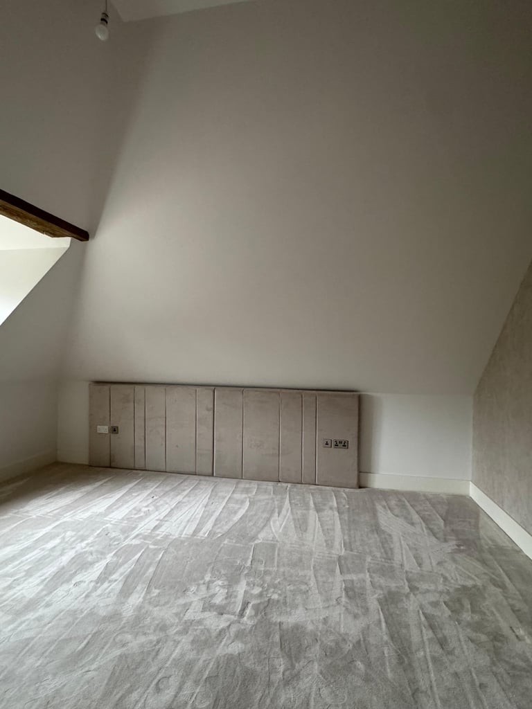 image for FREE BED HEADBOARD