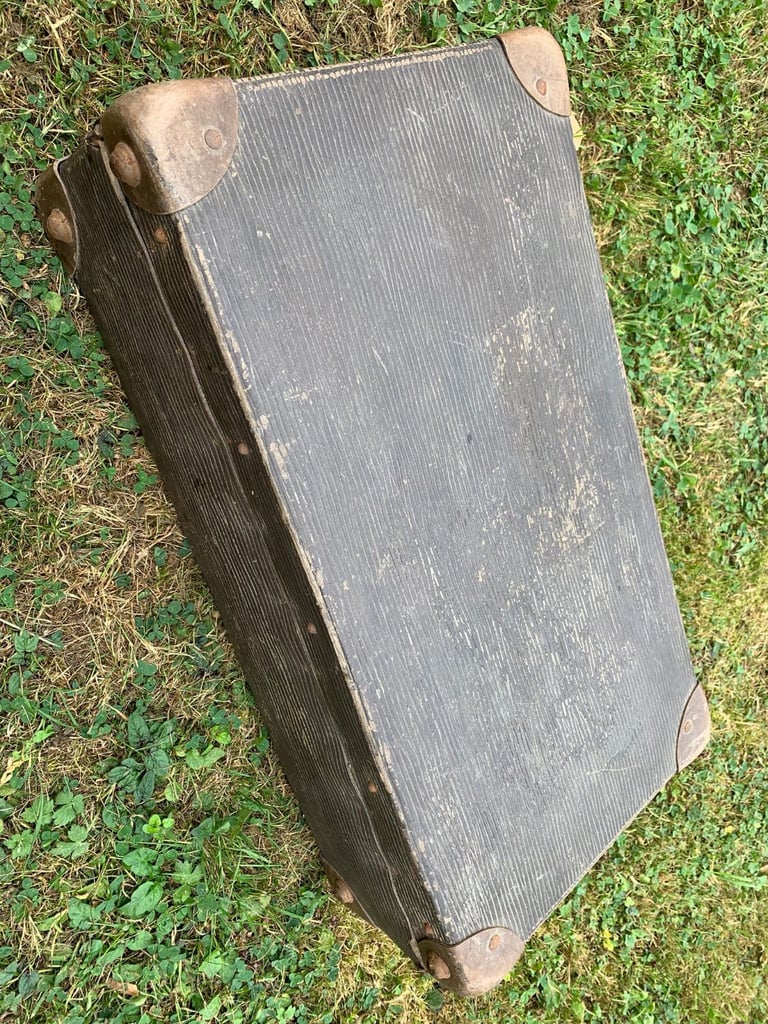 Vintage suitcase/document case - small