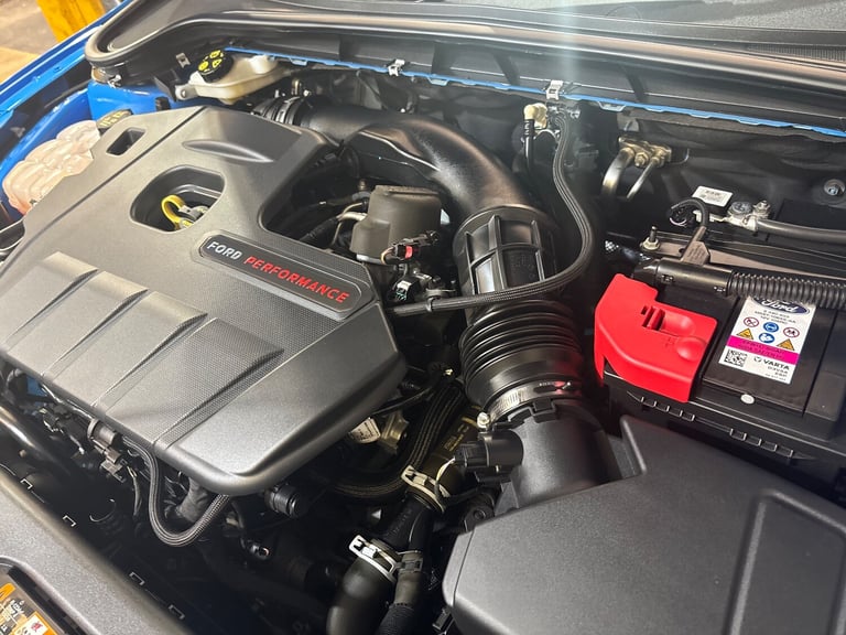 2021 Ford Focus 2.3T EcoBoost ST EDITION. 1 OWNER  ONLY 7 000 MILES  FULL FORD