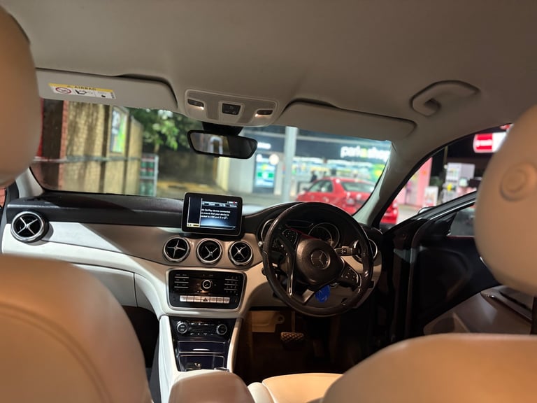 Mercedes-Benz, GLA, Estate, 2019, Semi-Auto, 1595 (cc), 5 doors