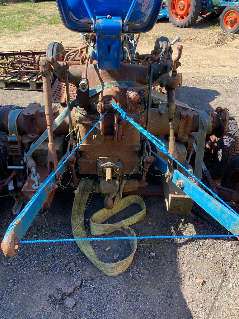 Fordson Super Major pick-up hitch
