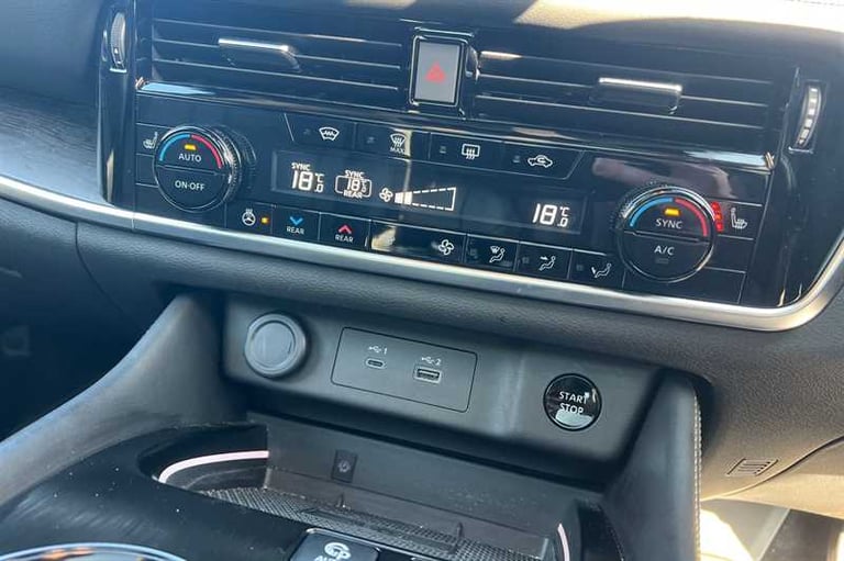 2023 Nissan X-Trail 1.5 E-Power E-4orce 213 Tekna 5dr Auto HATCHBACK PETROL/ELECTRIC Automatic