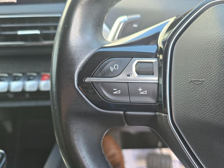 2020 Peugeot 3008 1.2 PureTech Allure SUV 5dr Petrol EAT Euro 6 (s/s) (130 ps) HATCHBACK Petrol A...