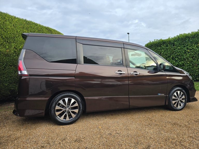 NISSAN SERENA 2.0 S-HYBRID Highway Star V - AUTOMATIC - 8 SEATER - 5DR - 2018