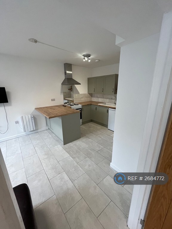 1 bedroom house in Lobster Pot Cottage, Newquay, TR7 (1 bed) (#2684772)