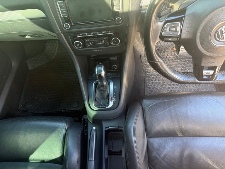 2012 Volkswagen Golf 2.0 TSI R (Leather) Hatchback 3dr Petrol DSG 4Motion Euro 5 (270 ps) Hatchba...