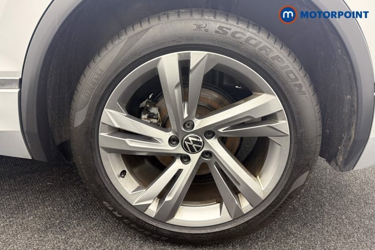 2024 Volkswagen Tiguan 1.5 TSI 150 R-Line Edition 5dr DSG SUV Petrol Automatic